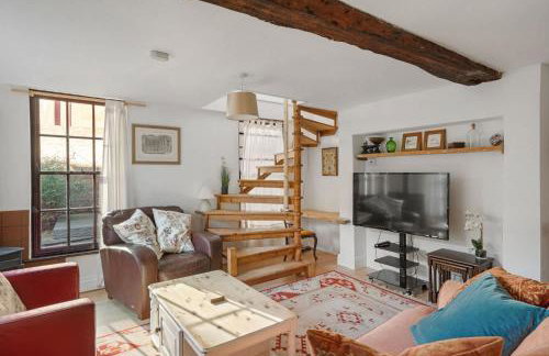 Grade II Listed Cottage in Central Taunton - Photo 18