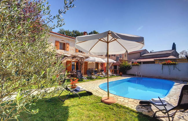 Villa in Batlug With Private Pool - Foto 35
