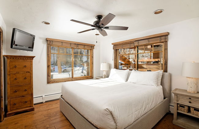 Fasching Haus Condominiums by Frias - Foto 19