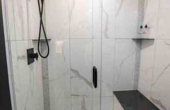 Modern Studio Basement with Private Entrance - Foto 18