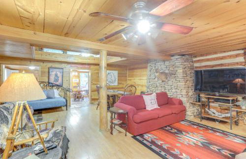 Mountain-View Cabin on Farm 3 Mi to Town and Shops - Foto 5