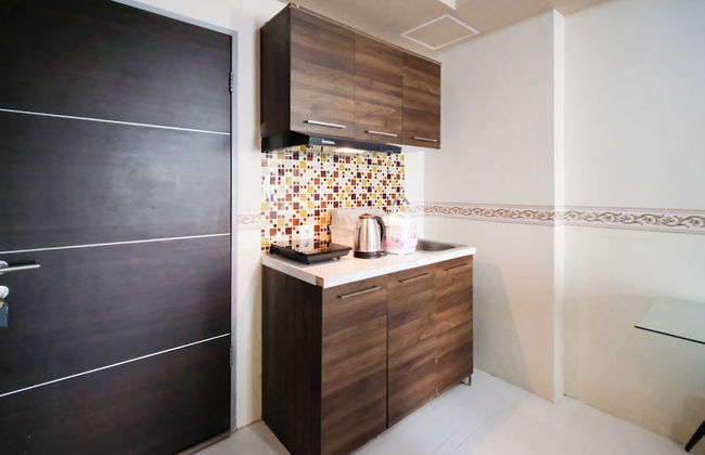 Best Price And Homey 1Br At Tamansari Prospero Apartment - Foto 9