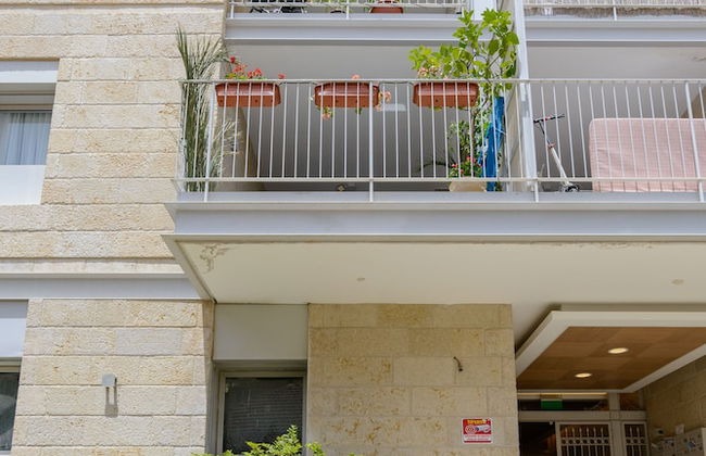 Design & Veranda next to Mahane Yehuda Market by FeelHome - Foto 35