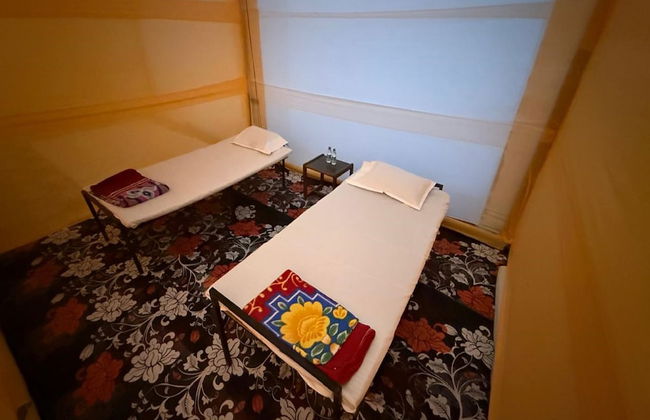 Arail Tent City Kumbh Cottage - Foto 3