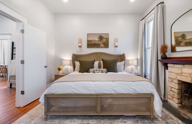 3 Separate Homes Walkable to Soco - Foto 4