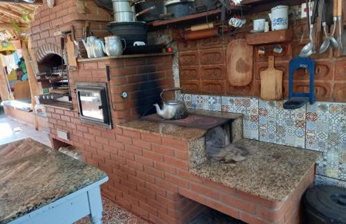 Casa de campo serrana, alegre e com piscina - Foto 30