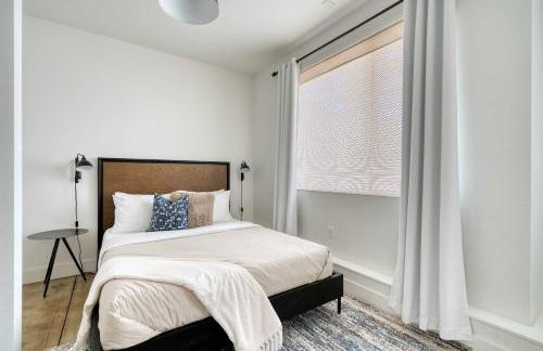 Studio Bliss Dual-Queen Stay in Vibrant Alberta - Photo 9