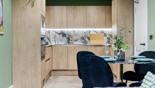 Amazonian Luxury Family Home MCR City Centre Etihad Free Parking - Foto 5