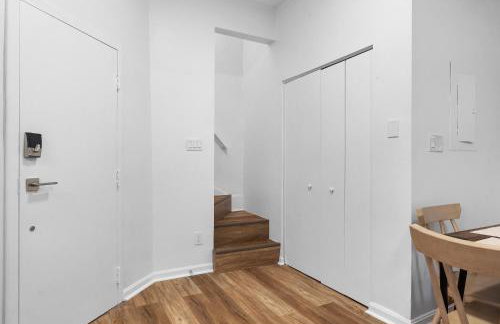 Central Lawrenceville 3 Spacious and Modern Two Bedroom Apartment with Free Street Parking - Foto 22