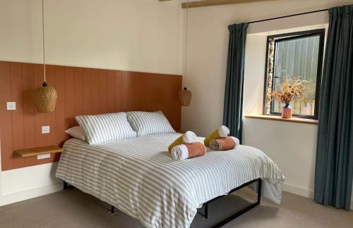 Renovated Barn with Pond View - Foto 10