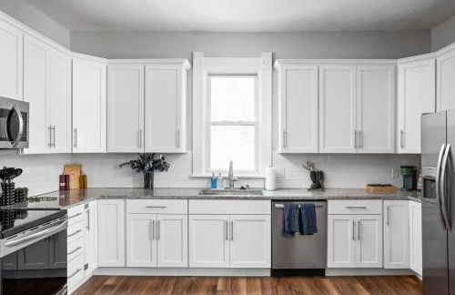 Beautiful House near downtown and fountain square 4BD BBQ Games FirePit - Foto 29