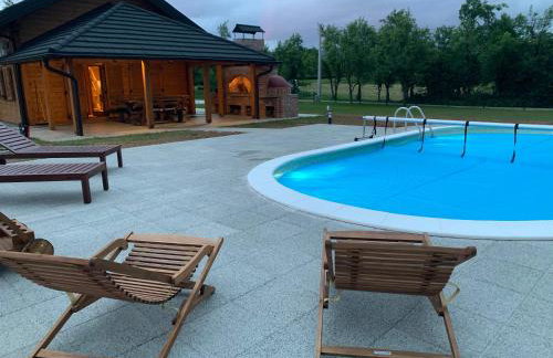 V's place - wooden house with heated pool and outdoor sauna - Foto 9