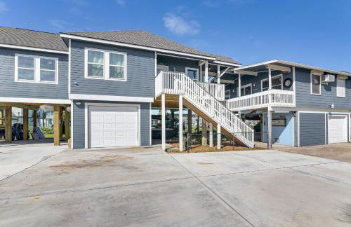 Walk to Sea Isle Beach Group Getaway with Deck! - Foto 41