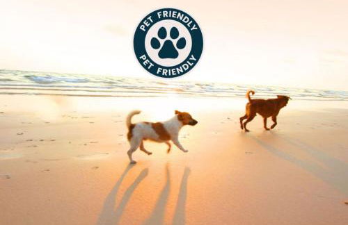 Seaside Veranda 7 - Steps to Beach, Pet-Friendly, Pool, Fast WiFi - Foto 5