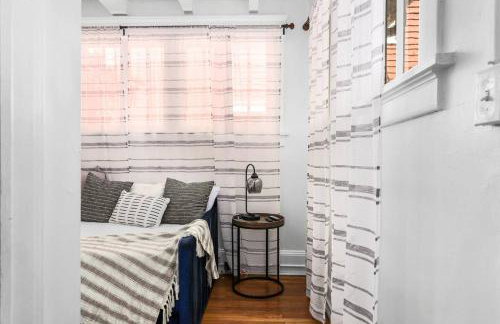 Modern Midtown Getaway - Luxury Chic Unit ✧ - Foto 40