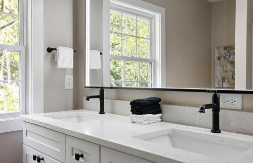 Cute and Quaint on Carrollton-Family Friendly Home - Foto 59