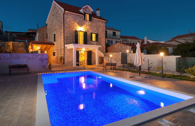 Modern Villa in Grohote With Pool - Foto 24