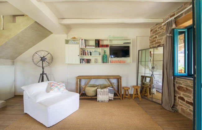 Anemoessa Luxury Villas - Photo 19