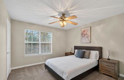 Bright Stockbridge condo with full kitchen - Foto 13