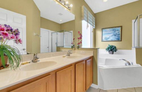 Gated Resort-6BR Home-Private Pool-Free WiFi-Near Disney - Photo 10