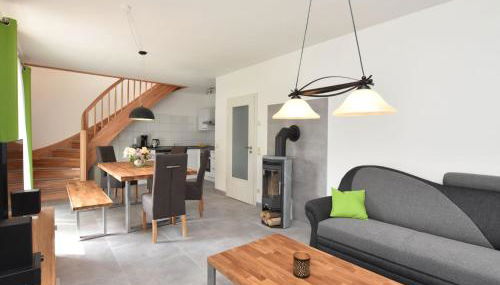 Rustic Retreat with Fireplace - Foto 2