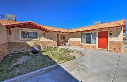 Pool Hot Tub Putting Green Fenced Yard - Foto 12