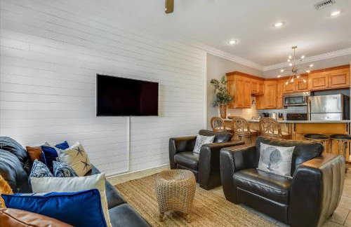 Coastal Castaway-Beach Retreat-Steps 2 Sand-Sleep 10-Pool-Hot tub - Foto 20