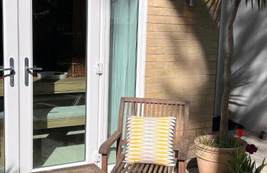 Luxury Villa with Beach Hut and Hot Tub - Photo 43