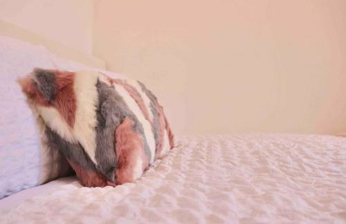 Contemporary & Stylish House . FREE Parking - Foto 8