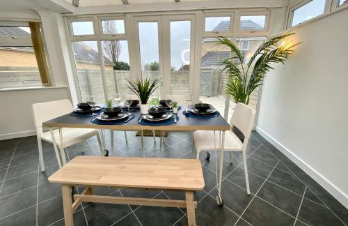 Lovely house in a great location with Parking, WiFi & Smart TV - Near Poole & Bournemouth - Foto 17