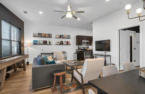 Walk to Vanderbilt and Belmont - Shuffle Board and Free Parking - Foto 4