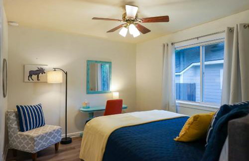 Charming Midtown Cottage Walkable & Cozy - Foto 12