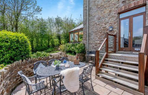 Toffee Apple - Photo 27