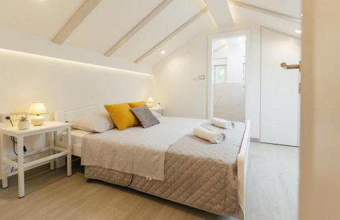 Amazing Home In Gornji Prolosac - Foto 21