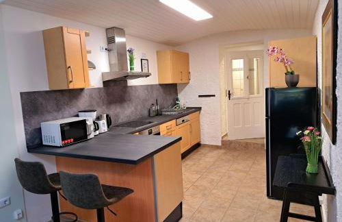 Schloss Hilbringen Wirtschaftsgebäude - Foto 4