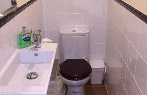 Shallows Lodge ,Boldre Lane, New Forest - Photo 9