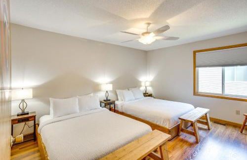 2 Mi to Super Rink Sporty Group Getaway in Blaine - Foto 13