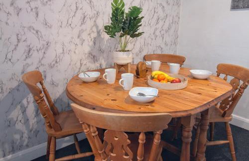 Egton St - Stylish house with parking, near town! - Foto 9