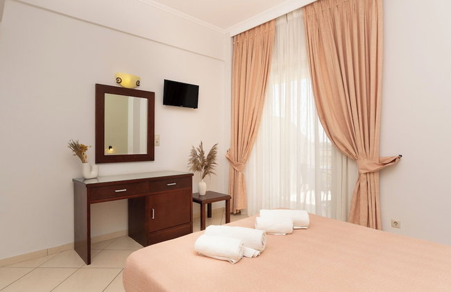 Finiki Plaza - Photo 141