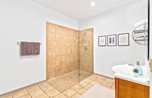 Stylish DWTN Loft with Great Views 6B - Foto 5