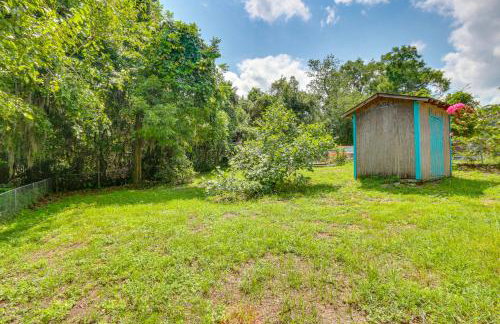 Beachy Home in Heart of Beaufort with Pool Access - Foto 24