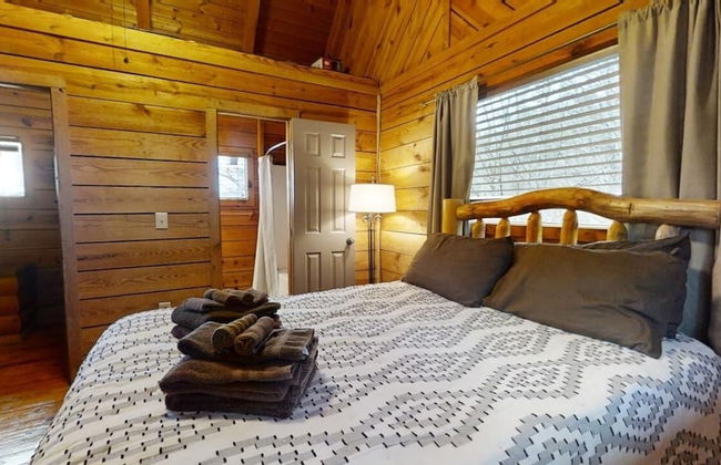 Pop's Perch 2 Bedroom Cabin by RedAwning - Foto 5