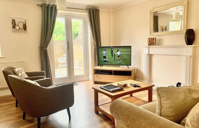 Garfield House 8 - Photo 9