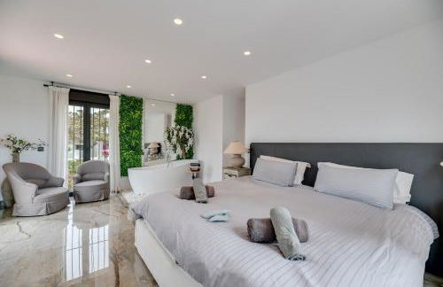 Beachside Villa in Carib Playa - Photo 11