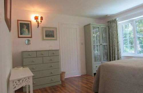 Lovely Spacious Cottage Near The Coast - Foto 16