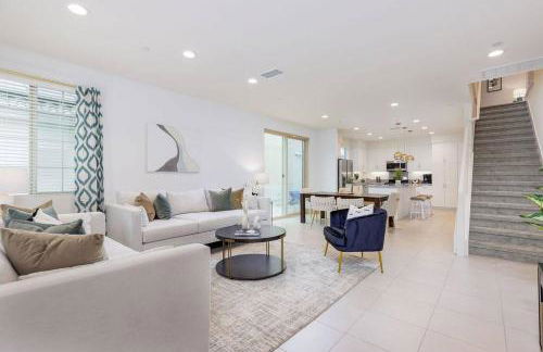 Near Coachella and Stagecoach Palm Springs , PGA resort Villa ,Golf, community pool, gym - Photo 5