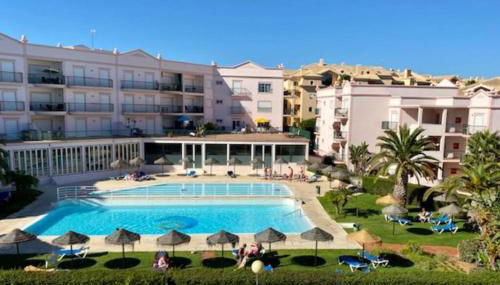 Lovely 2 bedroom apartment including pool, stunning ocean views & beach closeby - Foto 3