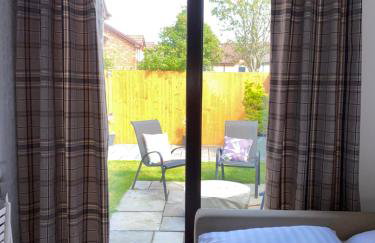 Ensuite room with micro, fridge, washer drier - Foto 7