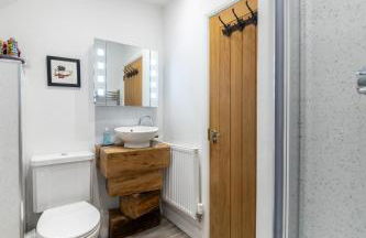 Stone Barn - Photo 16