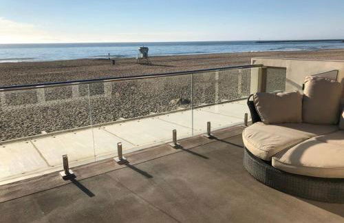 Beautiful Ocean Front Coastal Sunset Beach House - Foto 1